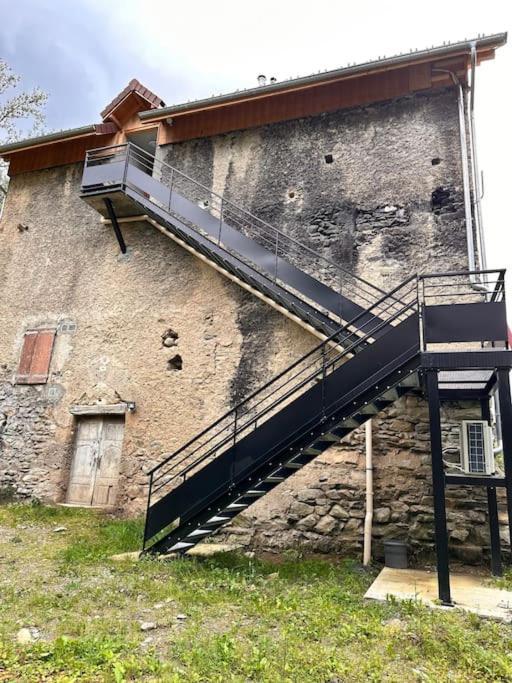 La Tour En Belledonne Villa Theys Exterior foto